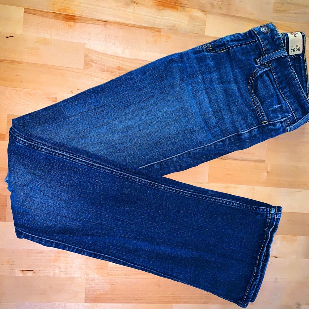 hollister boot leg, dark jeans